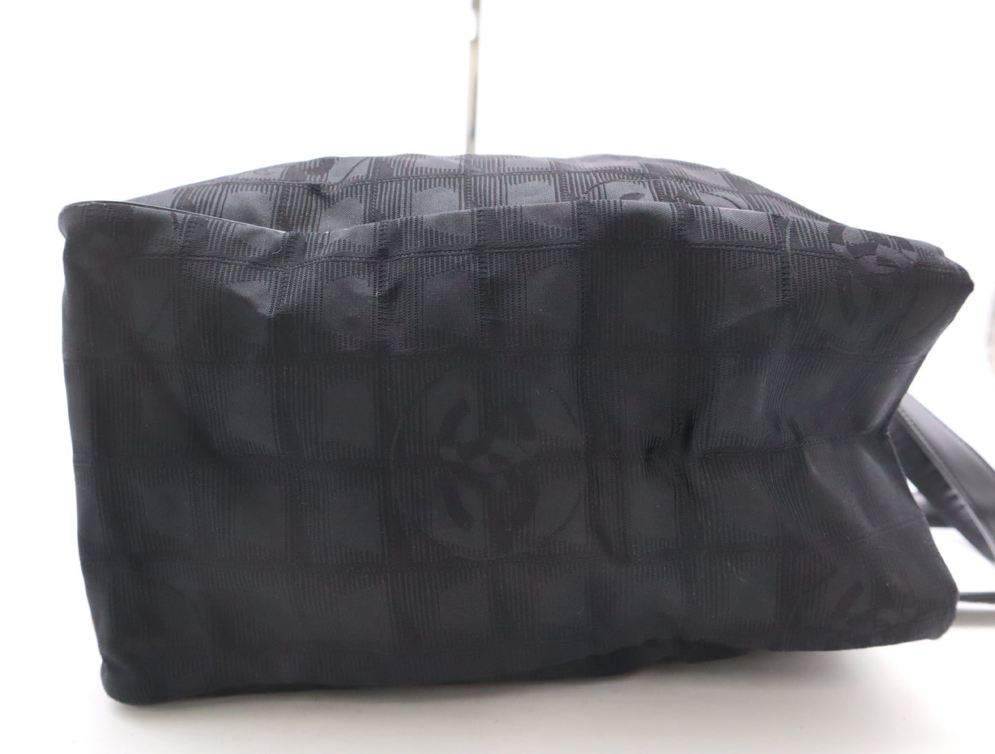 CHANEL New Travel Line A15991 Nylon x Leather New Travel Line Black Tote Bag