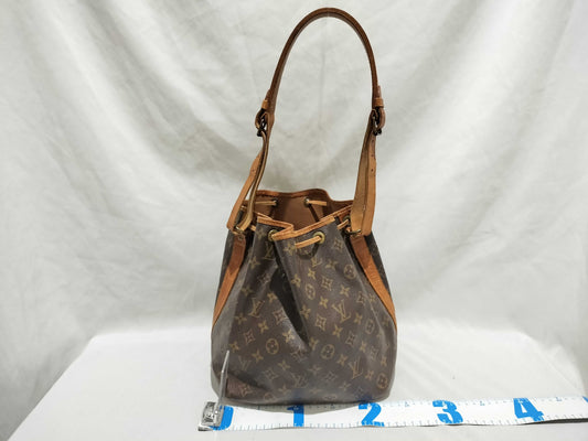 LOUIS VUITTON Monogram Petit Noe Shoulder Bag M42226 Shoulder Bag