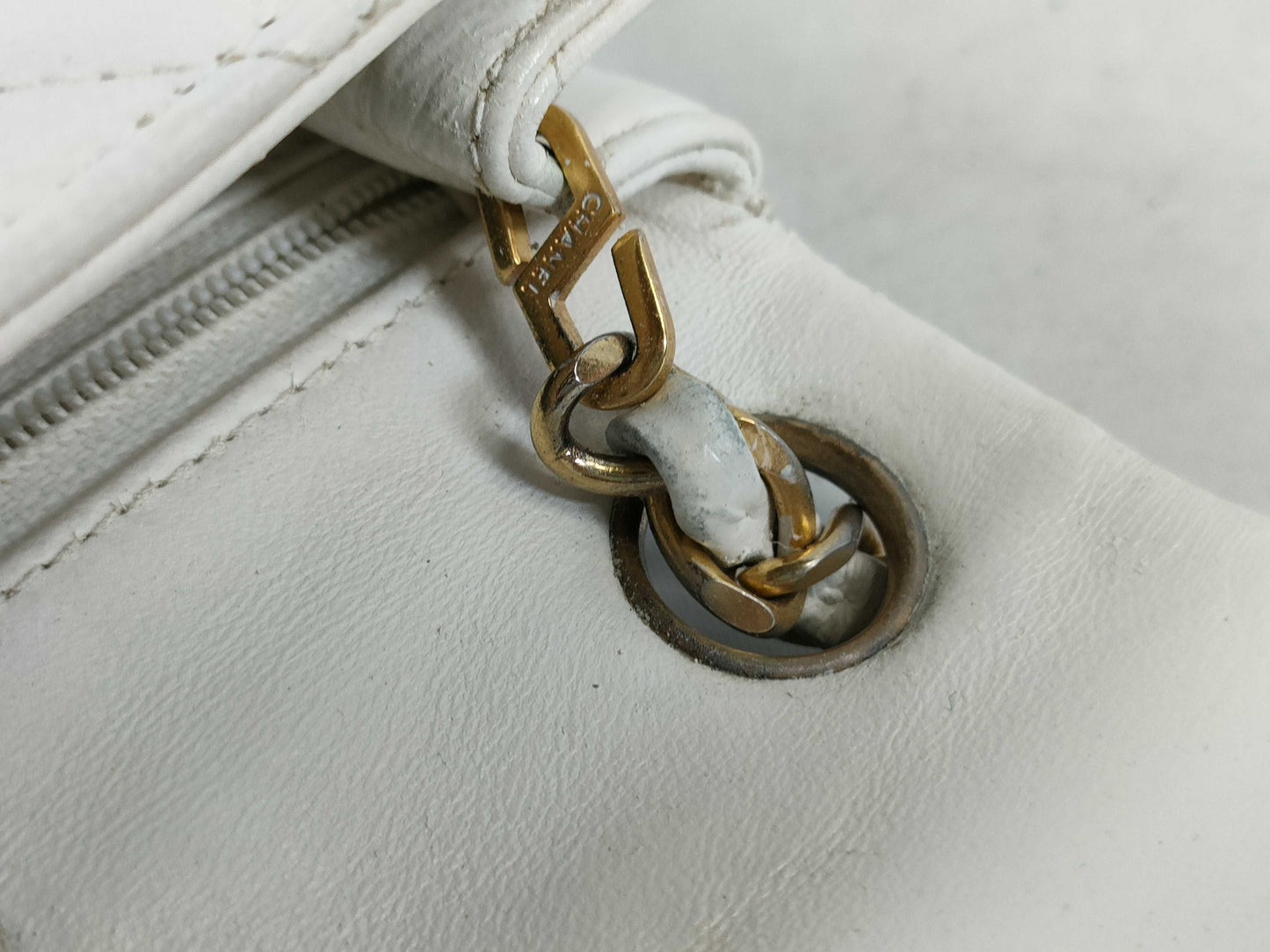 CHANEL Matelasse CHANEL Mini Chain Shoulder Bag White