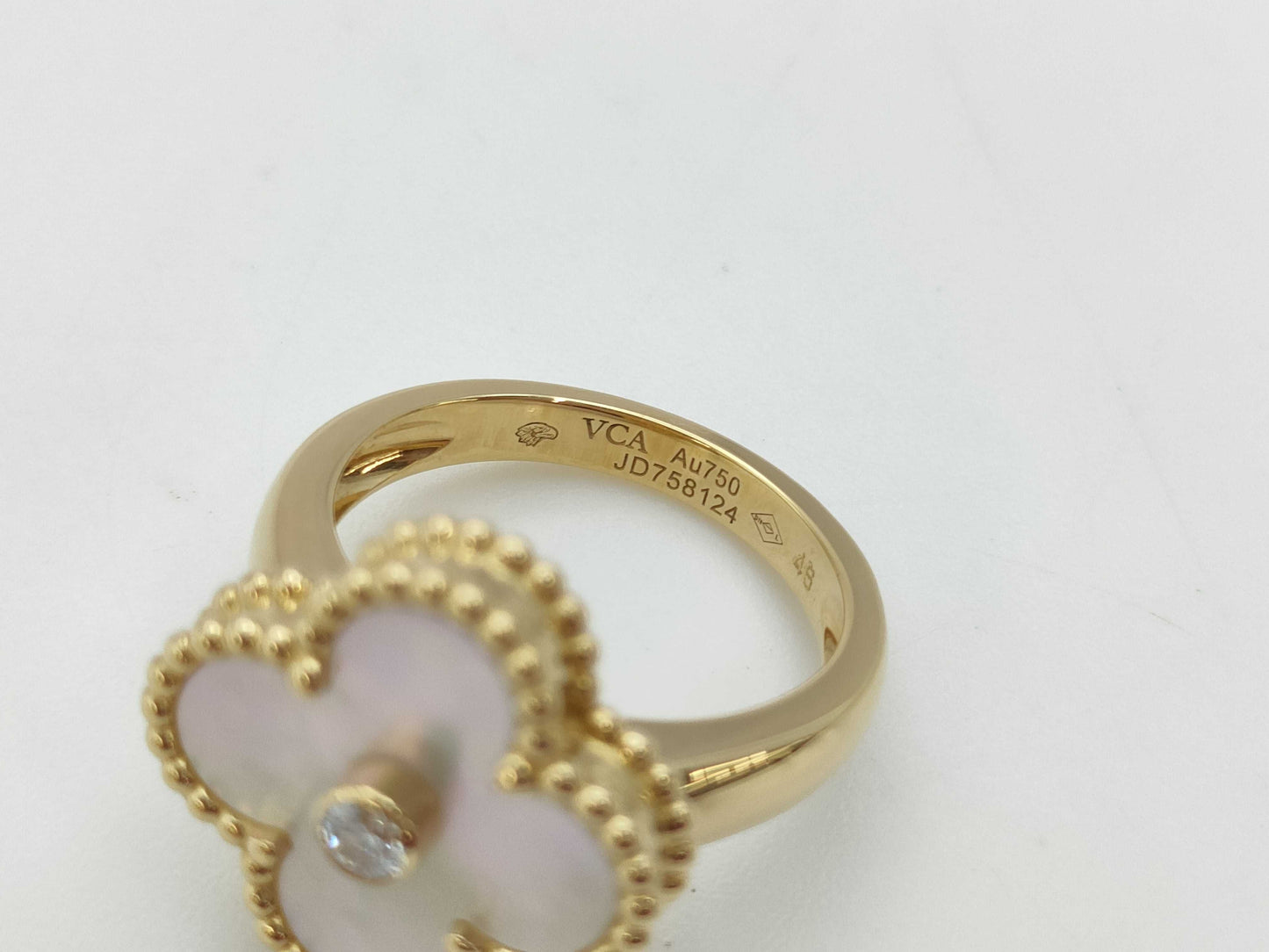 Van Cleef&Arpels Vintage Alhambra #46 Mother-of-Pearl 1PD YG Au750 6.6g Ring