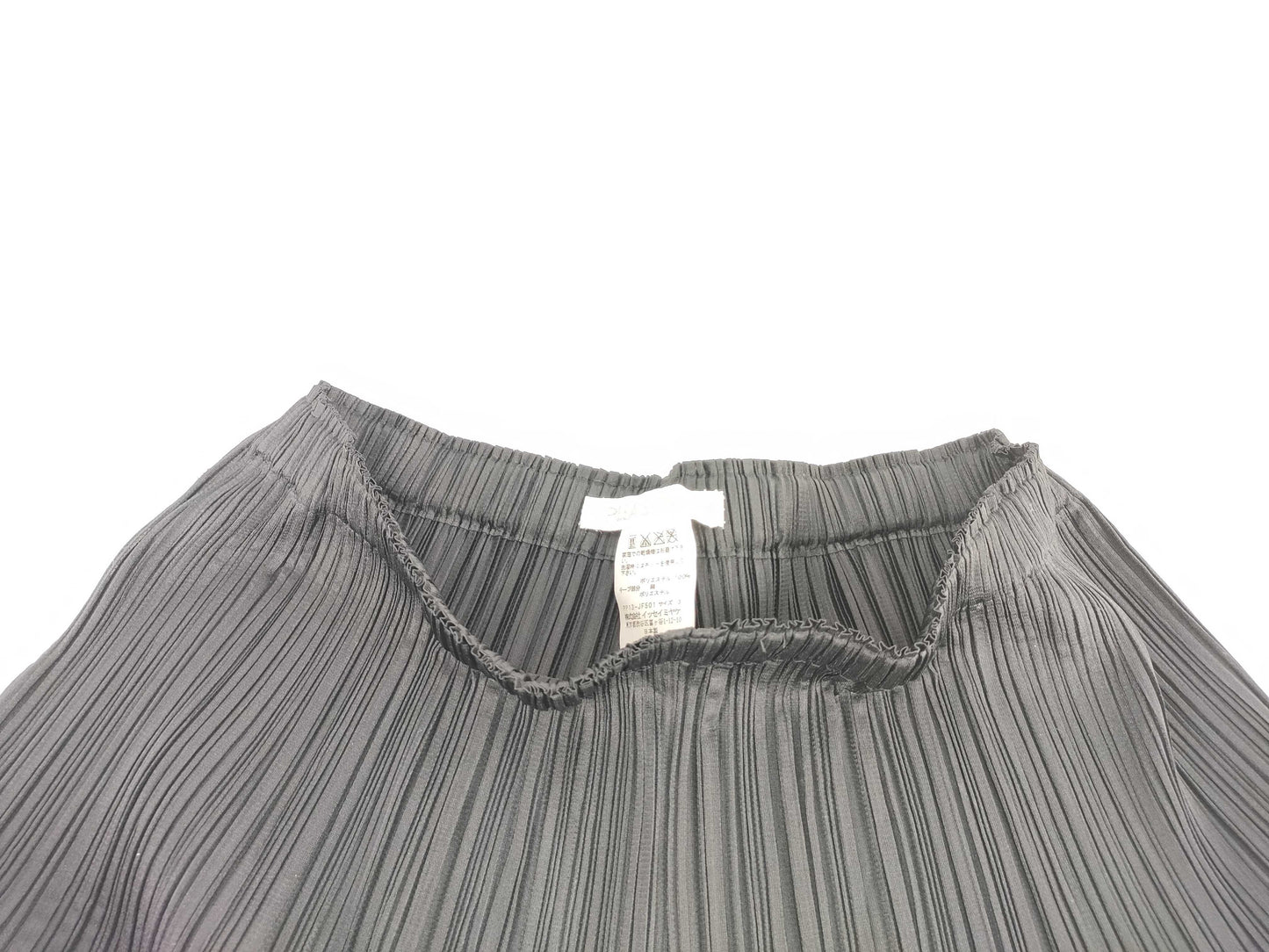 ISSEY MIYAKE Pleats Please Issey Miyake Fringe Shorts Skirt-Style Pants