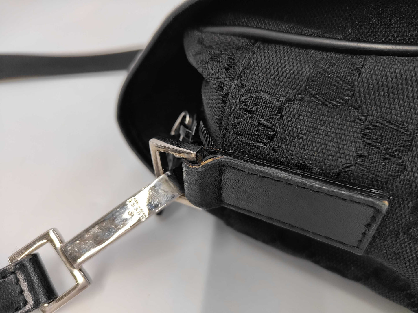 GUCCI GG Canvas Black 28562 Shoulder Bag