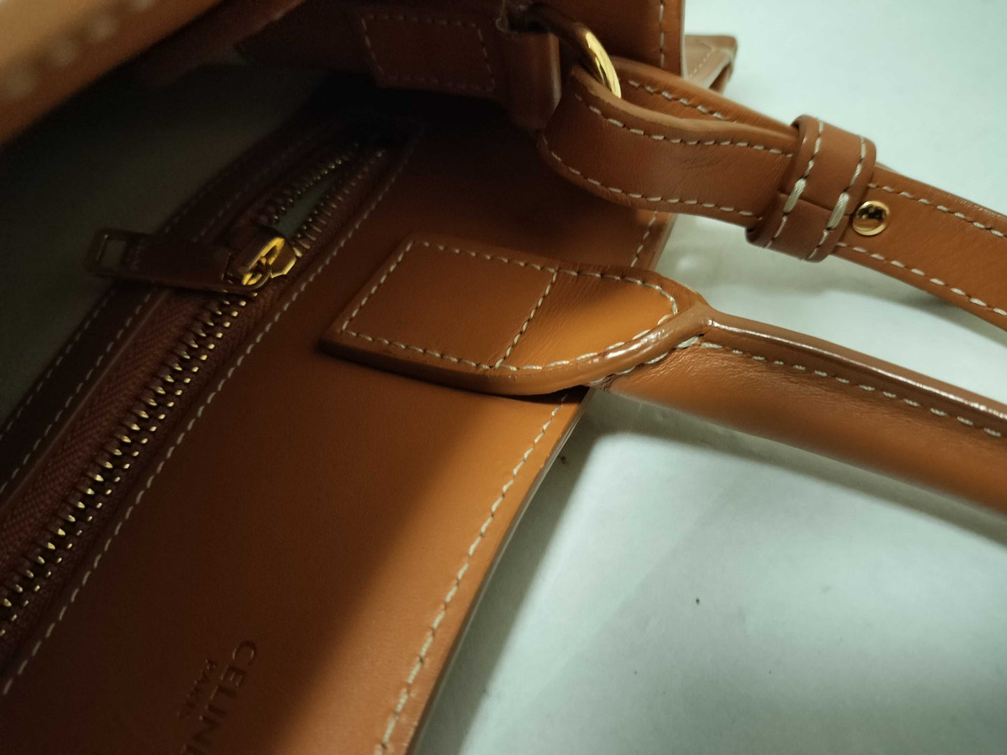 CELINE CELINE Pectal Hippo Shoulder Handbag