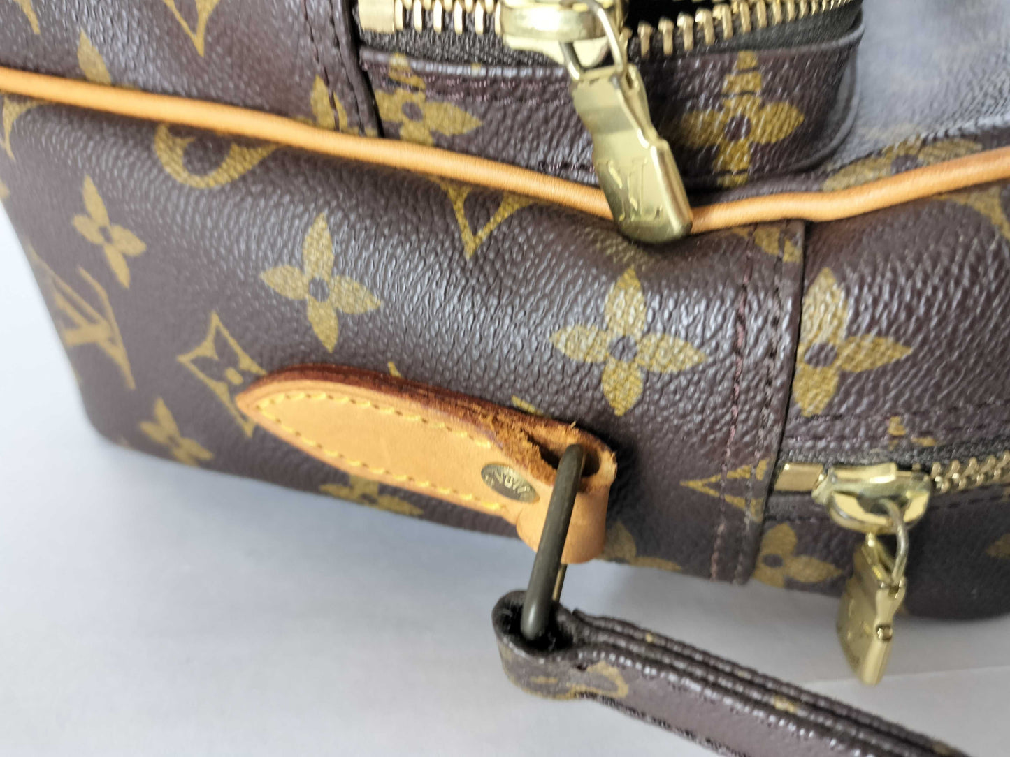 LOUIS VUITTON Monogram LOUIS VUITTON Louis Vuitton Monogram Nile M45244 Shoulder Bag Shoulder Bag