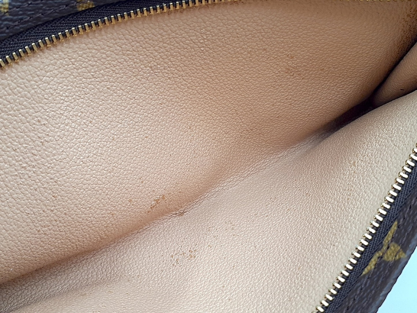 LOUIS VUITTON 4-Piece Set Monogram Bucket Pouch Pouch