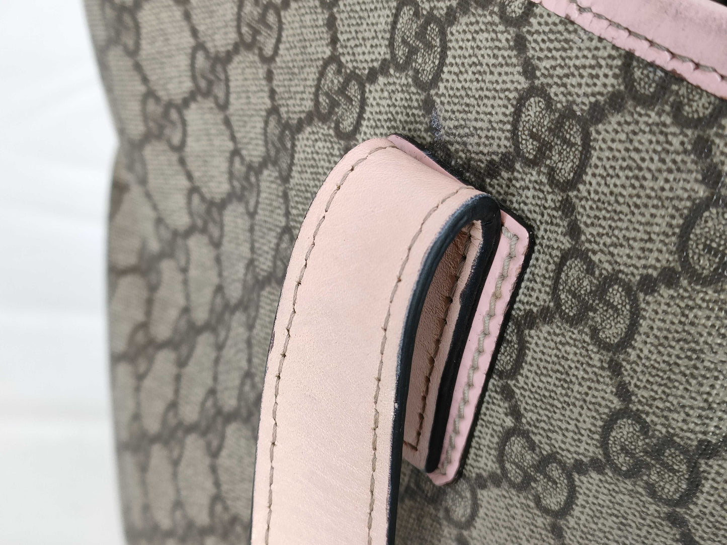 GUCCI GG Supreme GUCCI GG Pattern PVC Tote Bag Pink Leather Tote Bag