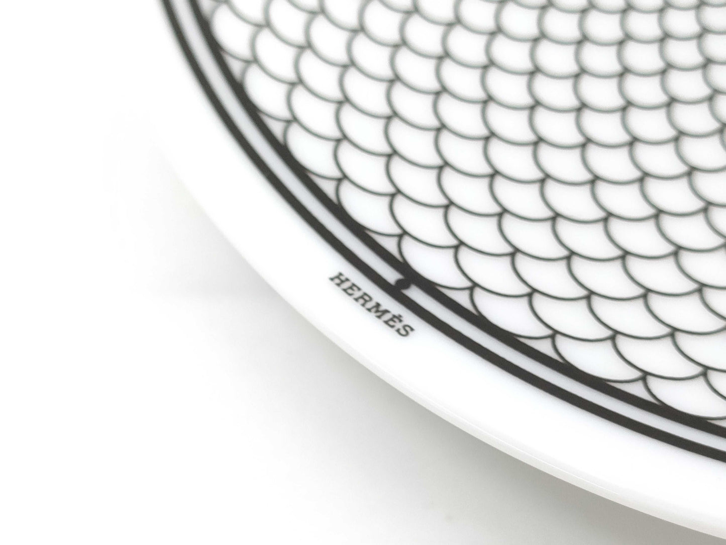 1 HERMES Plate Plate