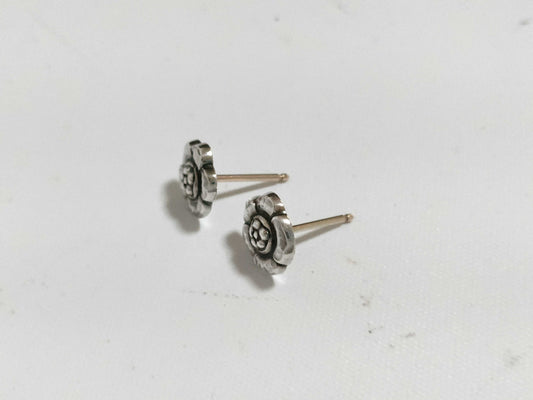 Georg Jensen GEORG JENSEN 21 Flower Earrings