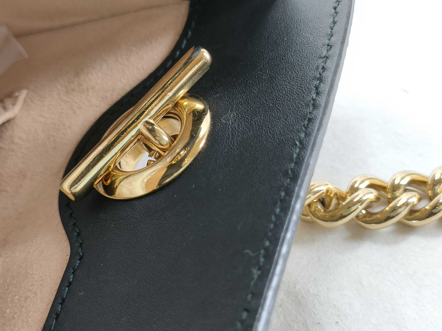 GUCCI GG Supreme GG Supreme Padlock BEE Chain Tote Bag Shoulder Bag