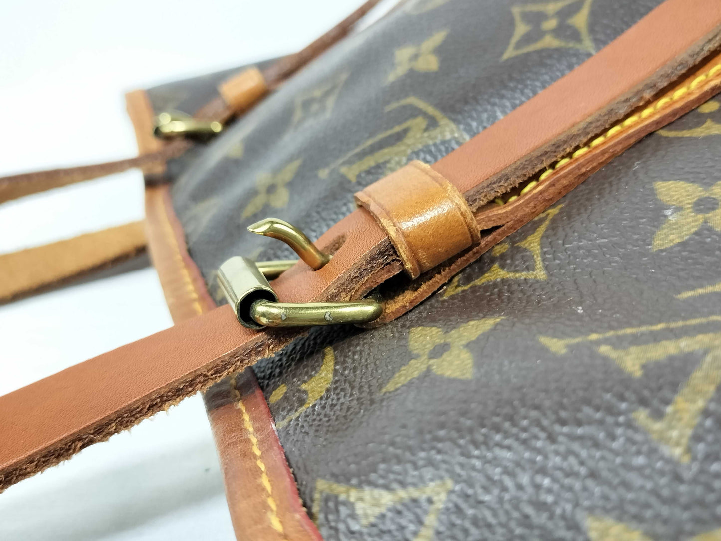 LOUIS VUITTON Monogram Louis Vuitton M42236 Bucket GM Handbag Tote Bag Monogram Tote Bag