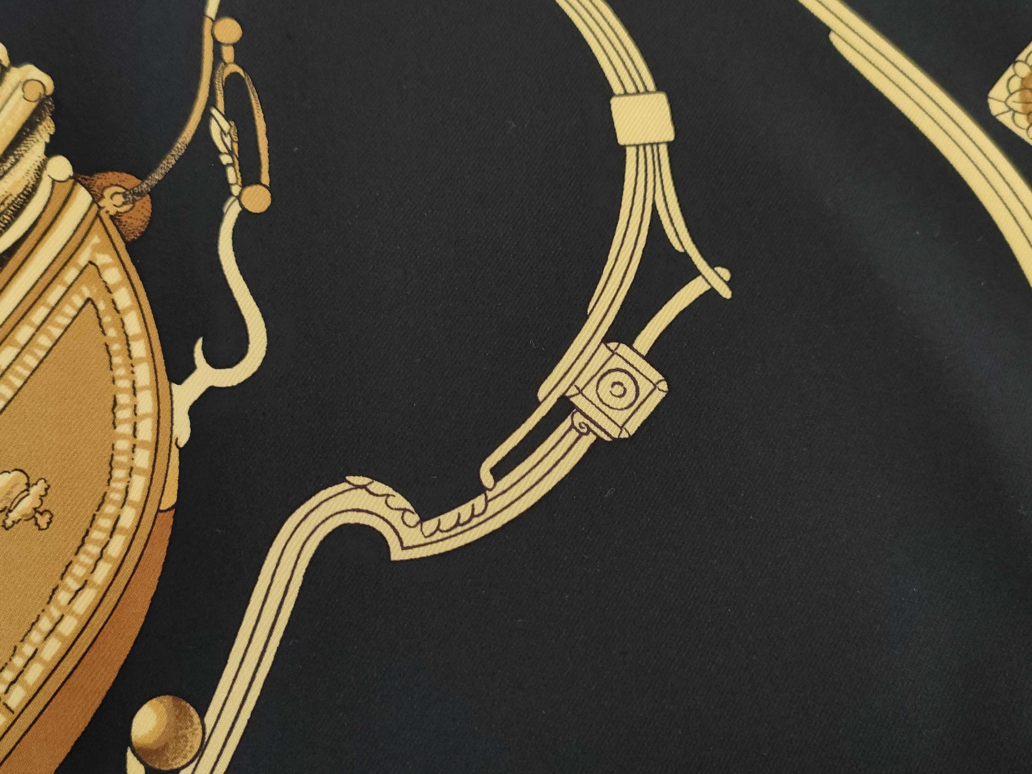 HERMES Carre Hermes Scarf Black/Gold Scarf