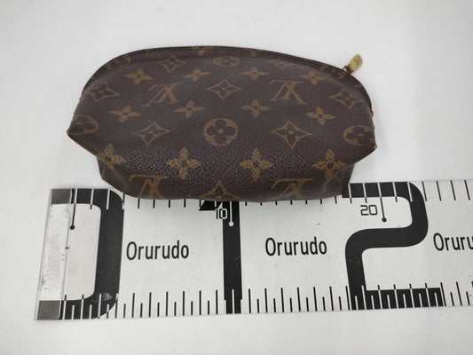 LOUIS VUITTON Louis Vuitton Monogram Cosmetic Pouch