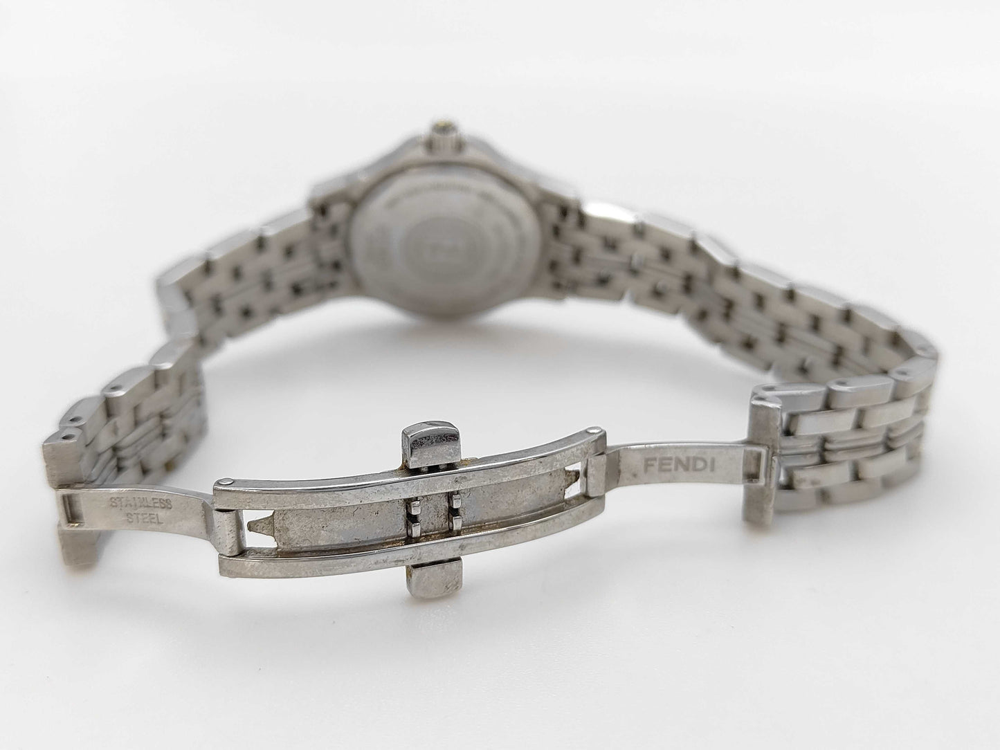 FENDI 001-2600L-899 Quartz Black Dial Women's Watch