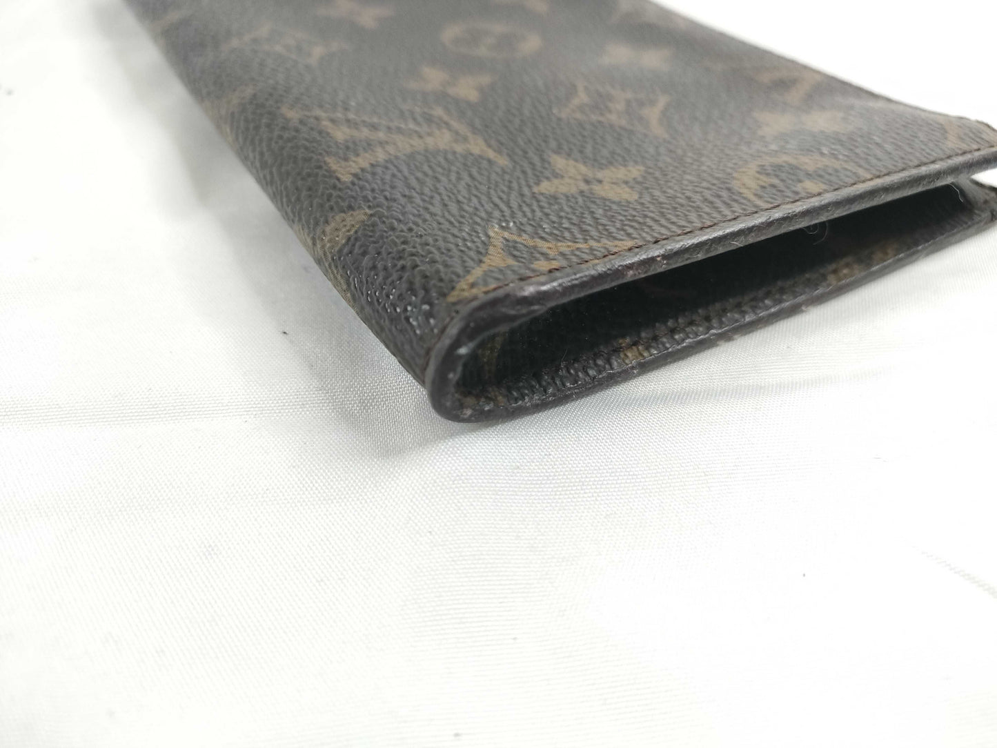 LOUIS VUITTON Monogram Louis Vuitton Monogram Bucket Pouch Pouch