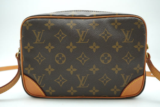 LOUIS VUITTON Monogram Trocadero 23 M51276 Shoulder Bag