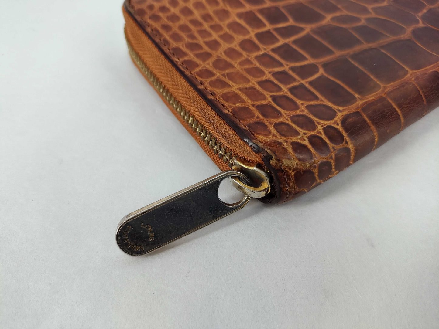 LOUIS VUITTON Vuitton Zippy Wallet Crocodile AS2028 Wallet