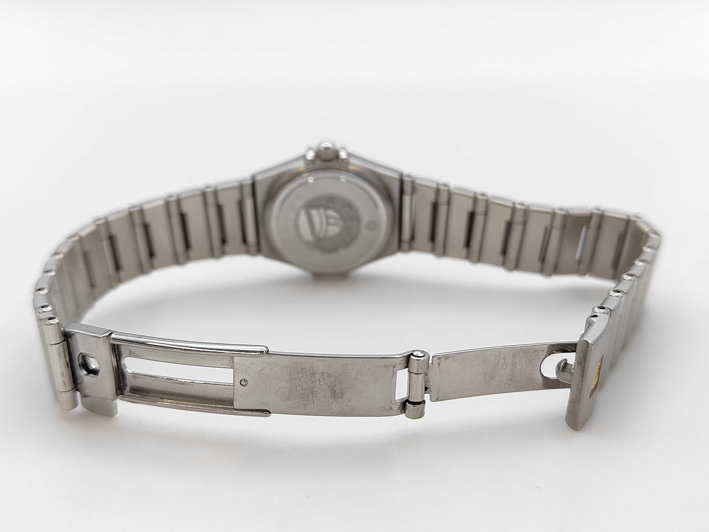 OMEGA 1460.75 Quartz Shell Dial Women's Watch