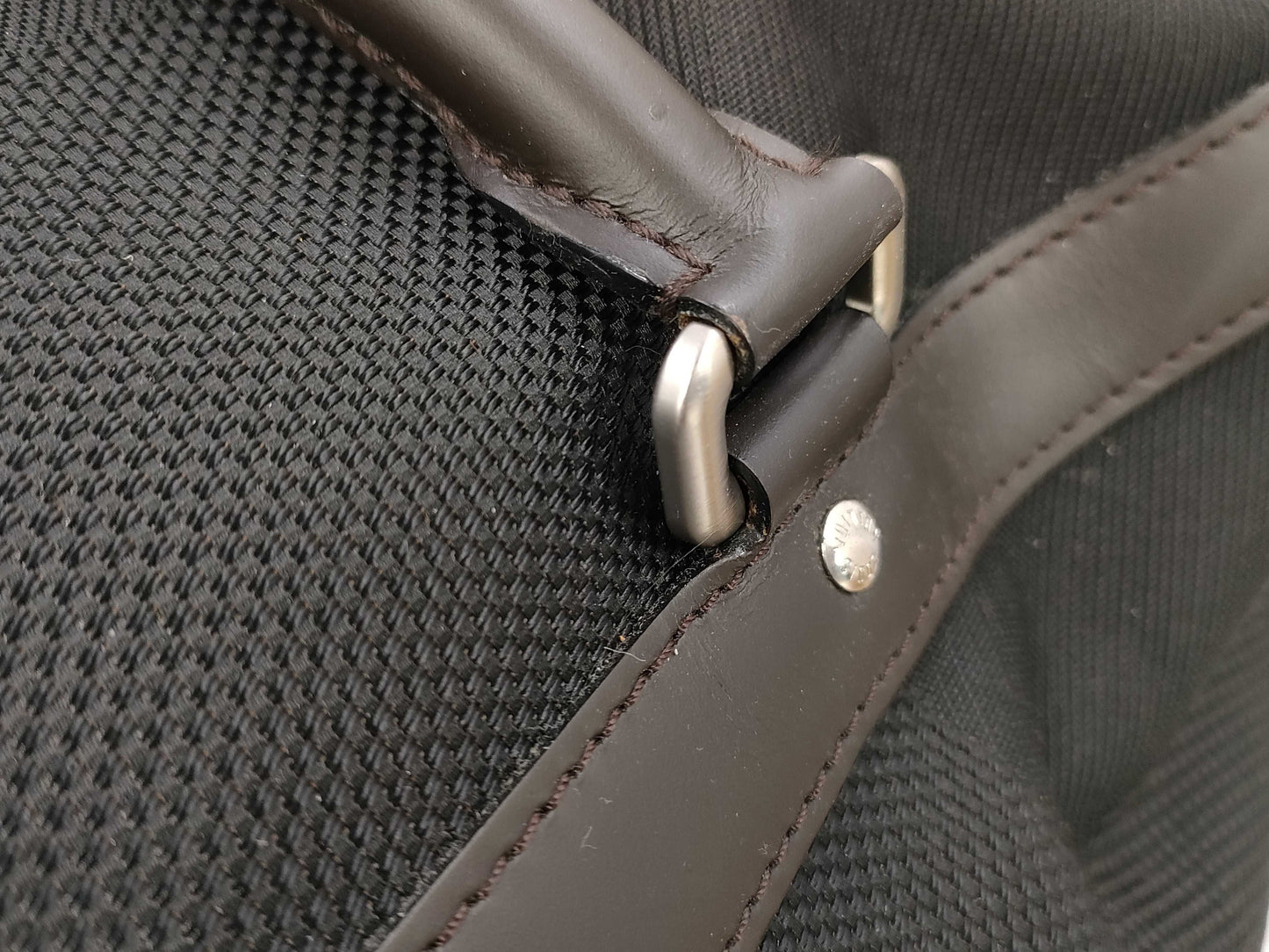 LOUIS VUITTON Damierjean Eol 60 Suitcase