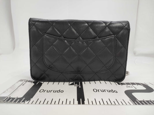 CHANEL Matlasse Chain Wallet Lambskin Shoulder Bag