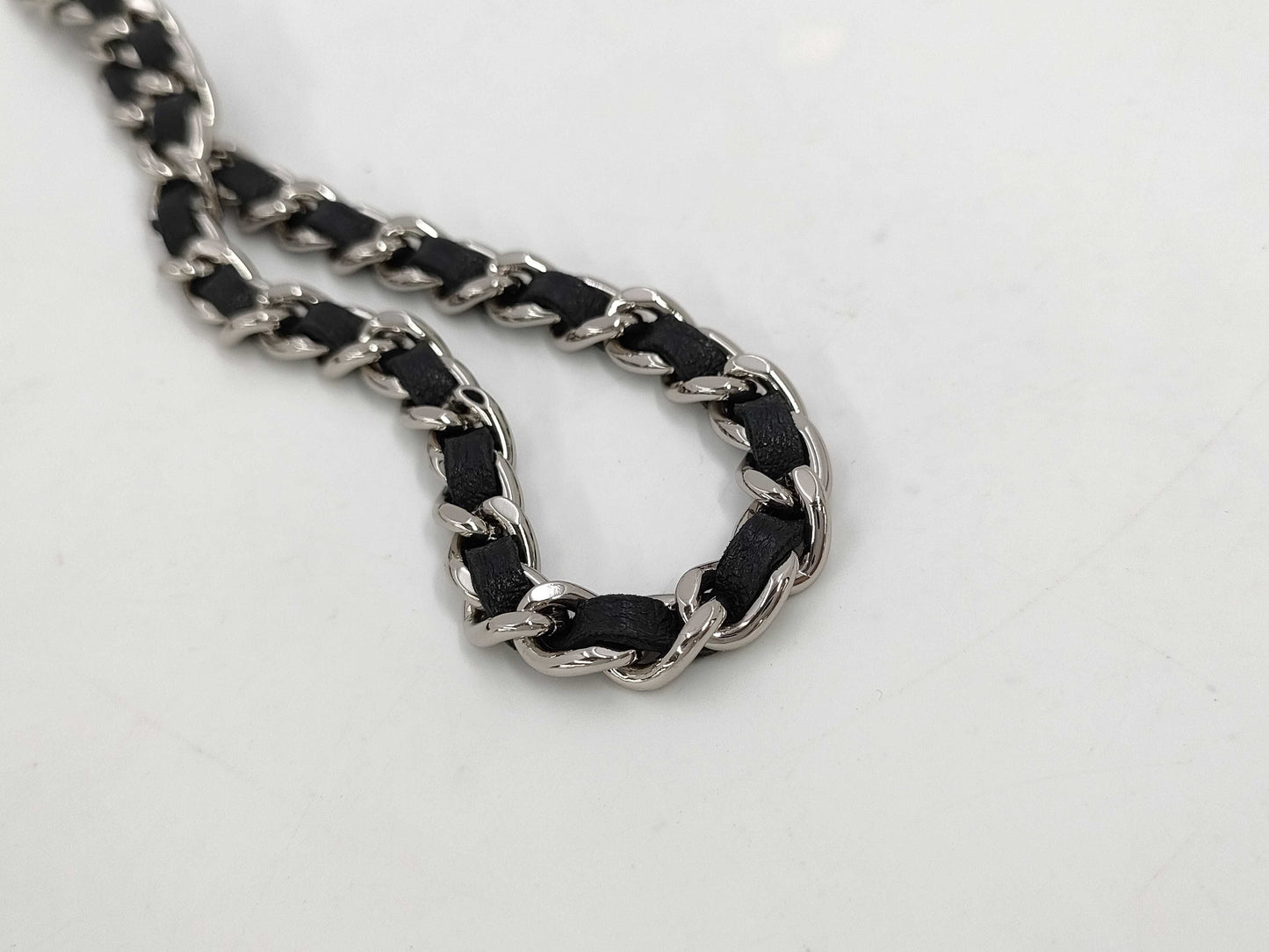 CHANEL Matlasse Chain Wallet Lambskin Shoulder Bag