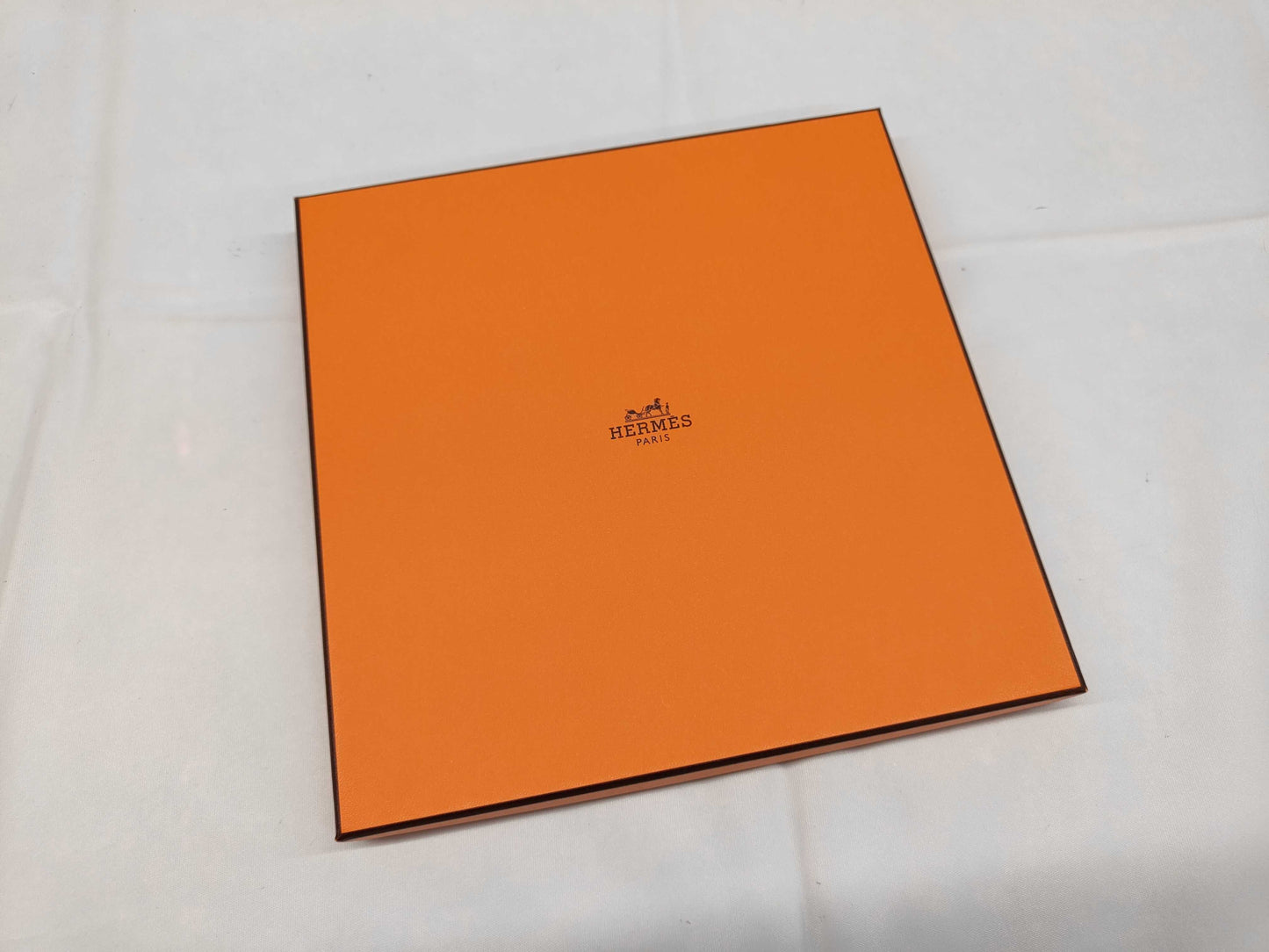 HERMES Silk Carré 90 Stately Wheels Pink Scarf with Box