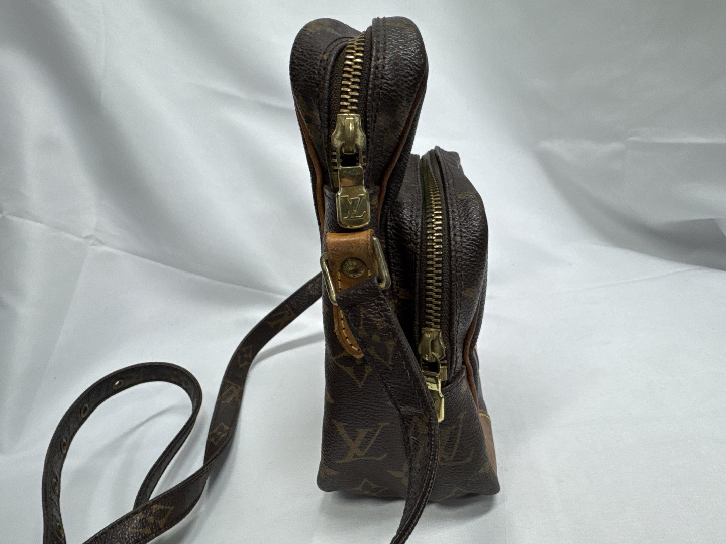 LOUIS VUITTON Vuitton Amazon Shoulder Bag