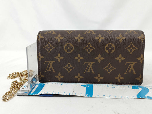 LOUIS VUITTON Monogram LV M82509 Wallet on Chain Lily Monogram Shoulder Bag