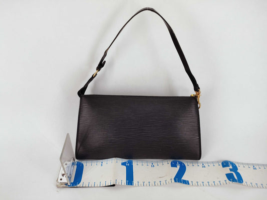 LOUIS VUITTON Epi LOUIS VUITTON M52942 Epi Pochette Accessoires Noir Pouch