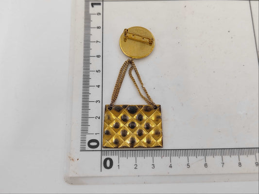 CHANEL Coco Mark Matelasse 26 Earrings GP Gold Brooch