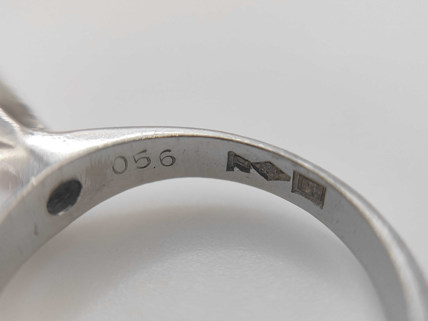 D0.56ct Pt900 5.3g Ring