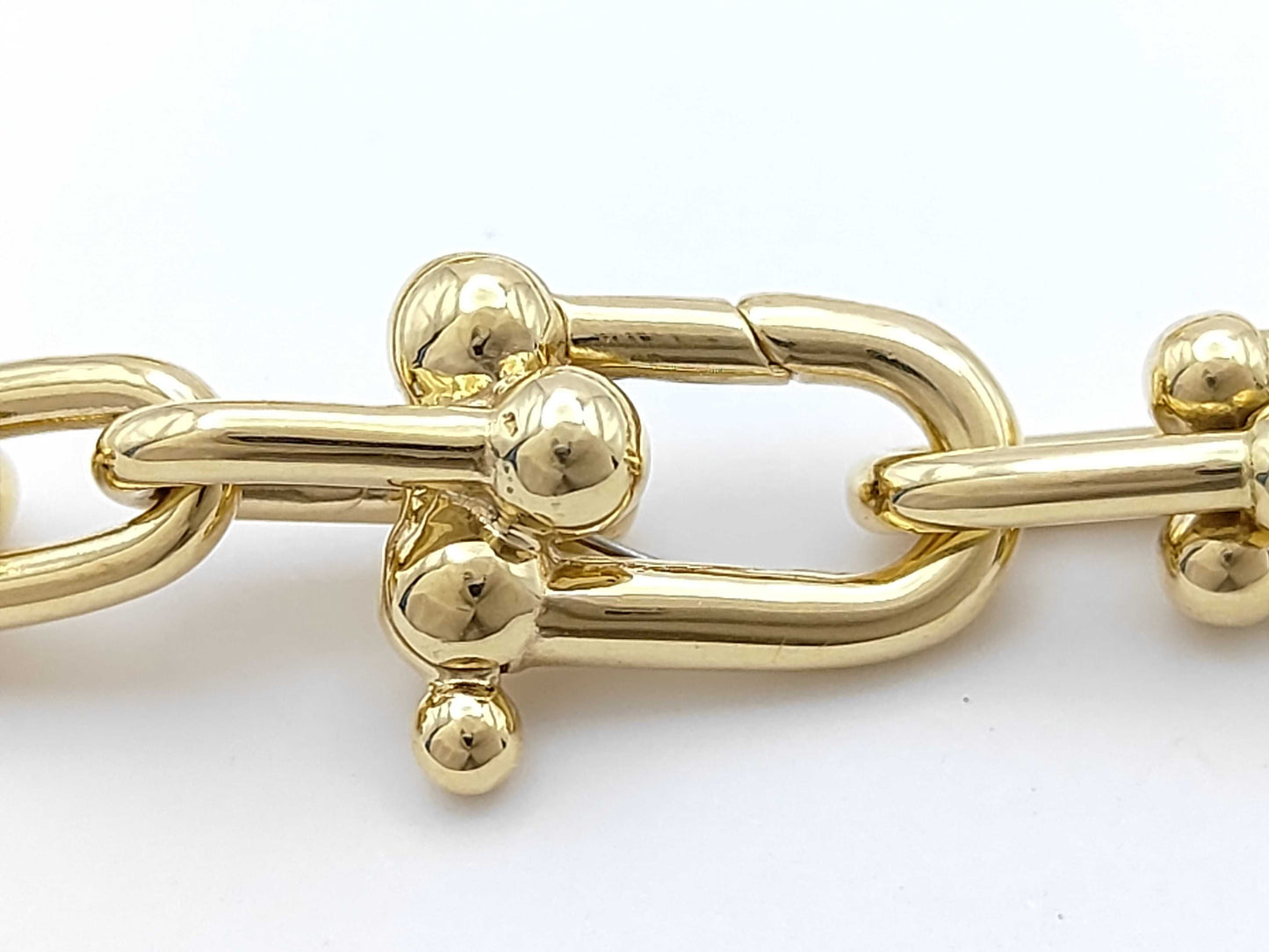 Tiffany & Co. Hardware Wrap Link Bracelet/Bangle in Yellow Gold 750, 48.4g