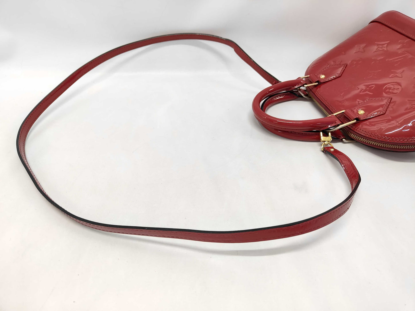 LOUIS VUITTON LV Vernis Alma BB Red Handbag