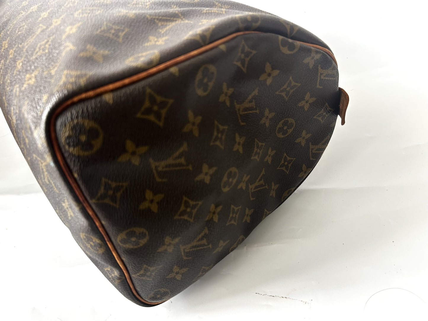 LOUIS VUITTON Speedy 40 Monogram Bag