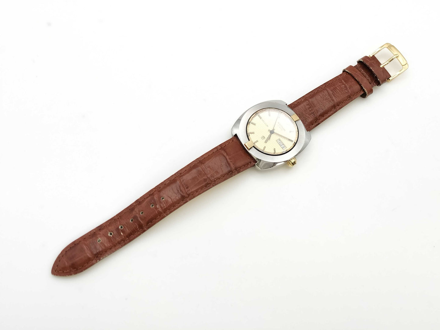 WALTHAM VACUUM 9362 Quartz Men's Watch