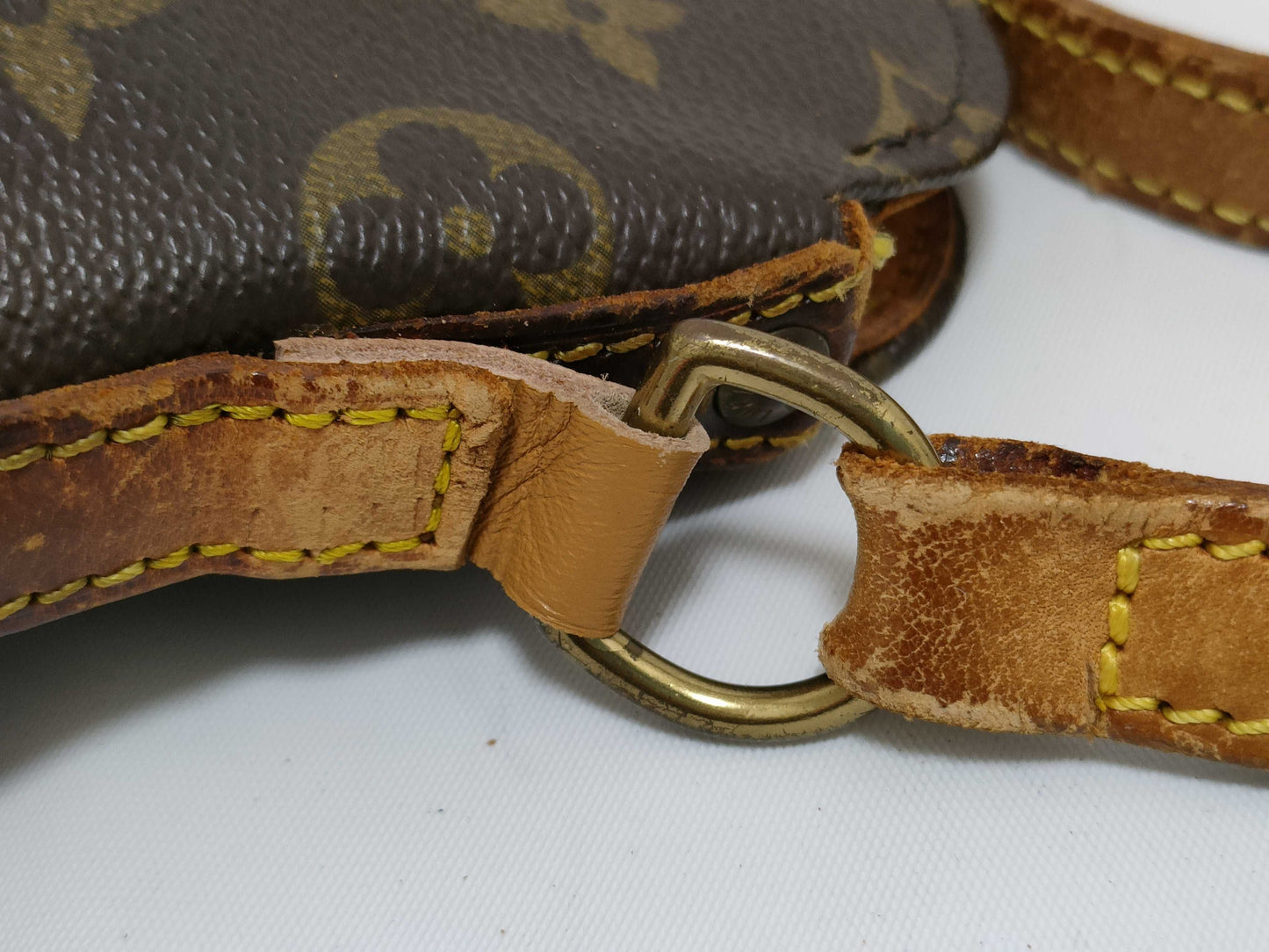LOUIS VUITTON Monogram Louis Vuitton Dollau Shoulder Bag