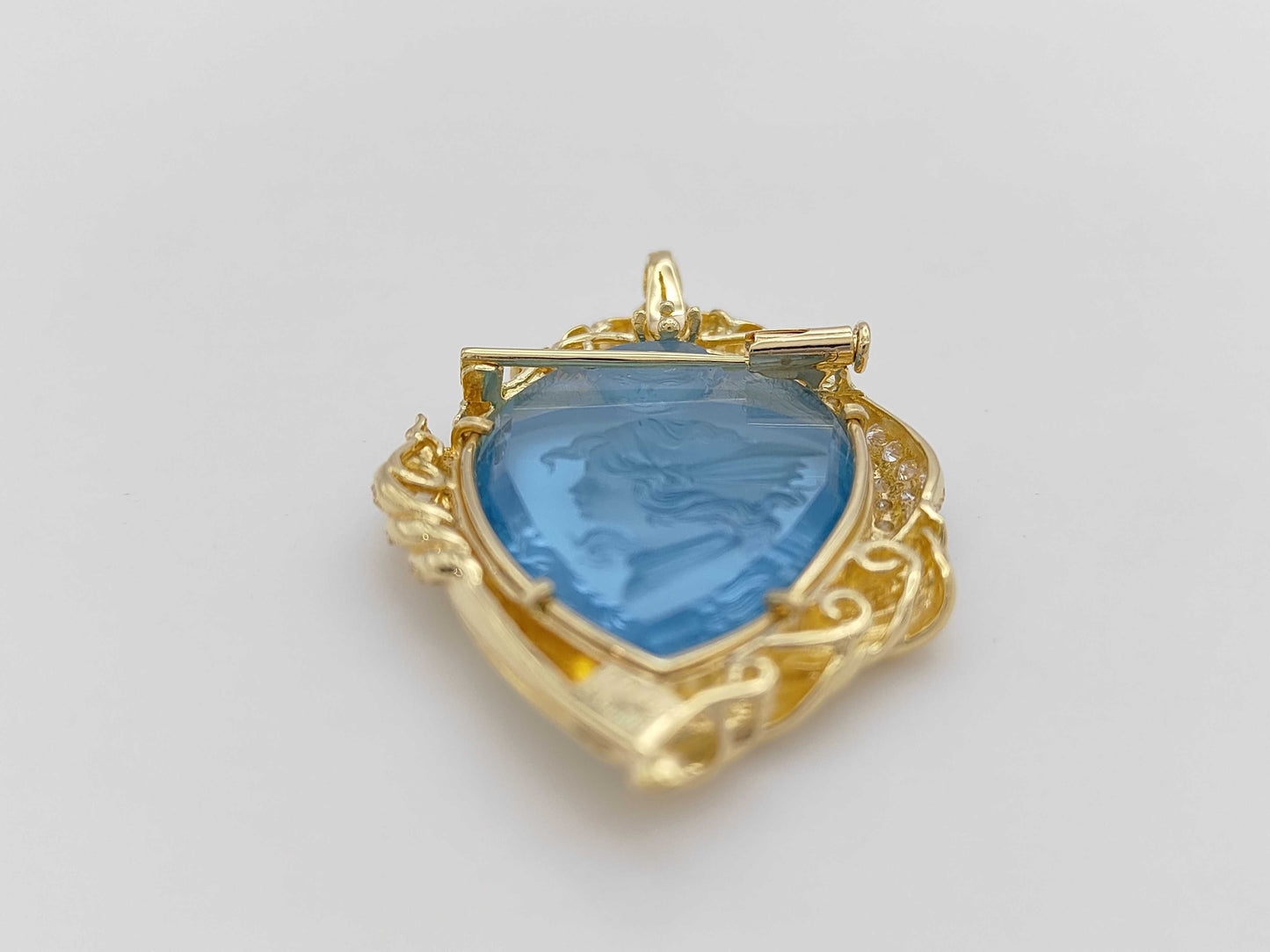 Wallace Chan BT36.15ct D0.82ct K18 20.1g Pendant Top