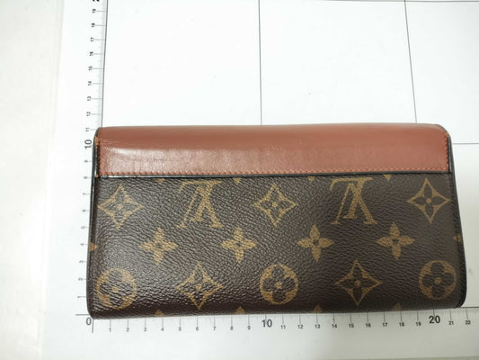 LOUIS VUITTON Monogram Portefeuille Tullie Wallet