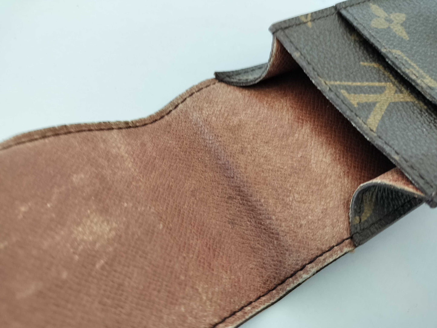 LOUIS VUITTON Monogram Louis Vuitton Monogram Wallet, Pass Case, and 4 Other Items Set