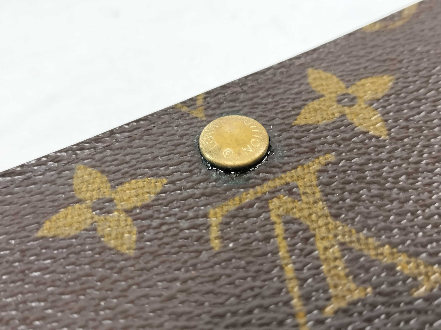 LOUIS VUITTON Monogram Louis Vuitton Monogram Wallet, Key Case, and 4 Other Items Set