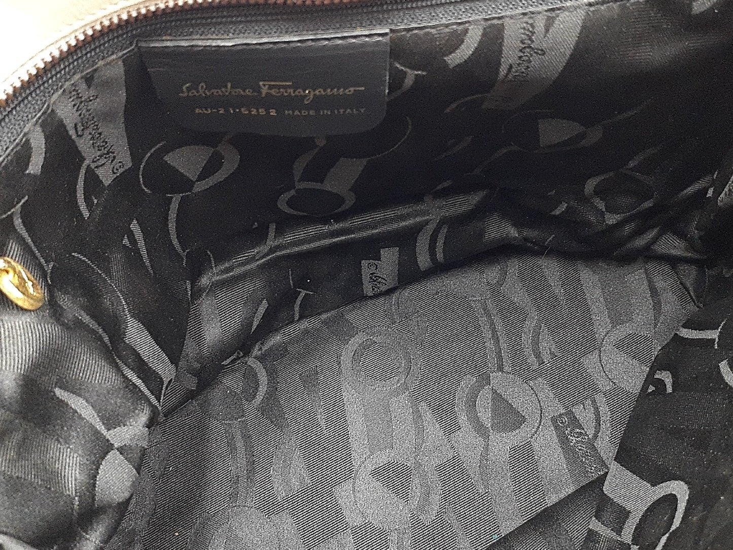 Salvatore Ferragamo Gancini 4-Piece Set Gancini Vara Lizard Leather Chain Shoulder Bag with Gold Hardware