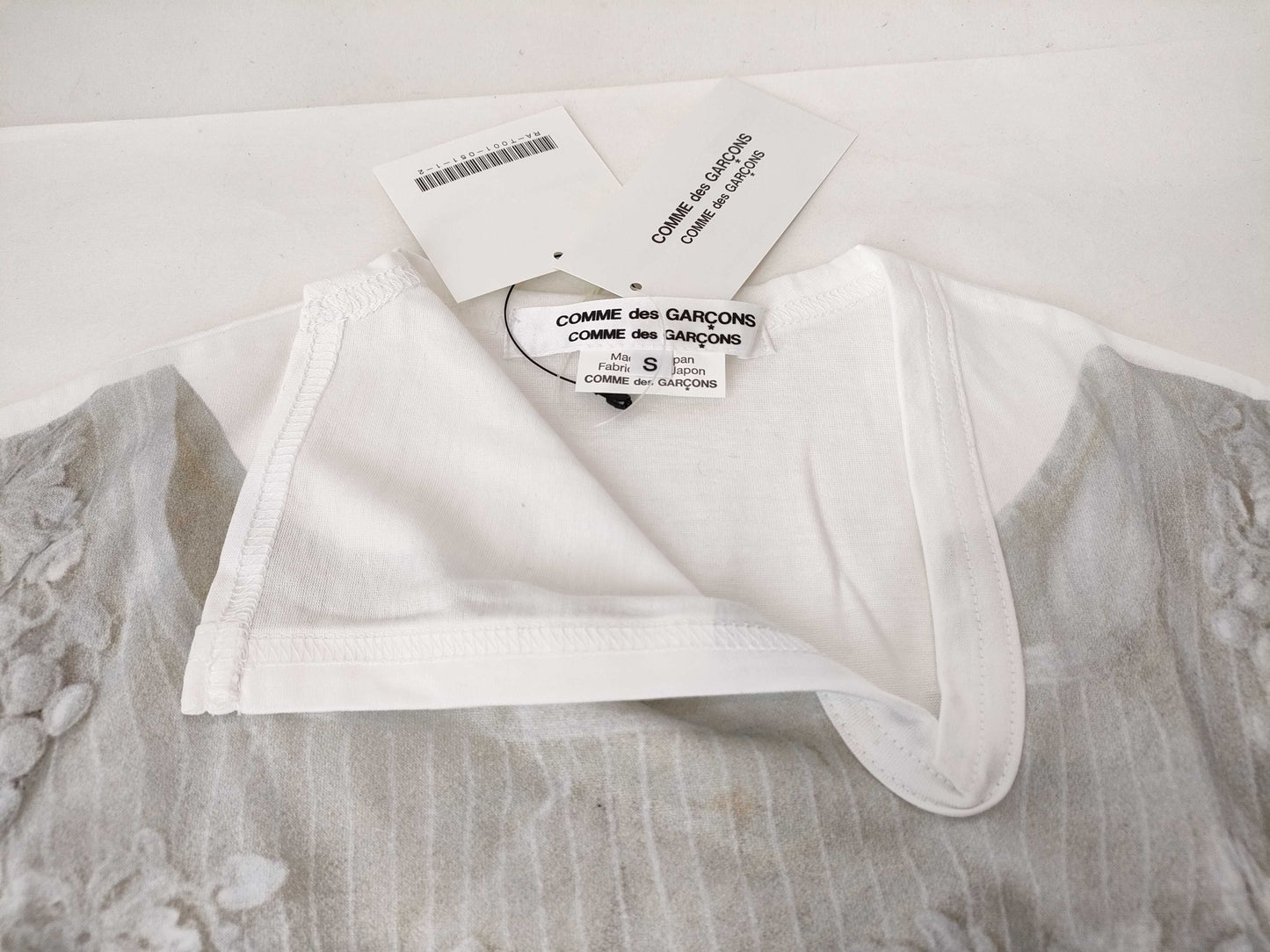 COMME des GARÇONS Comme des Garçons Comme des Garçons AD2017 18SS Lace Print Cutout T-Shirt RA-T001 White