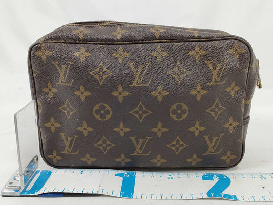 LOUIS VUITTON Monogram Louis Vuitton M47522 Pouch