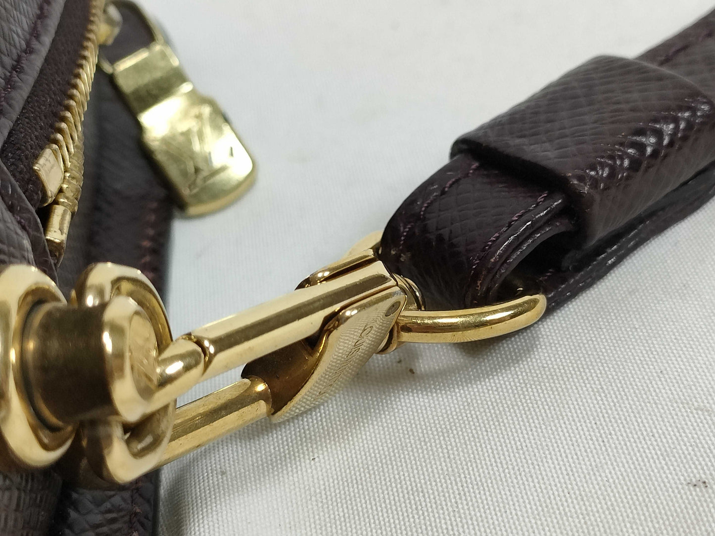 LOUIS VUITTON Taiga Louis Vuitton M30186 Second Bag