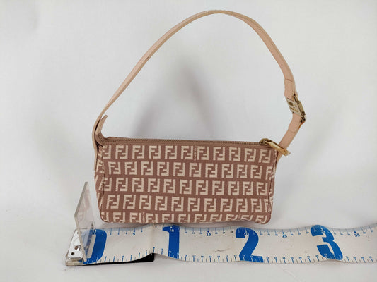 FENDI Mamma Fendi Zucchino Pink One-Shoulder Accessory Pouch Handbag