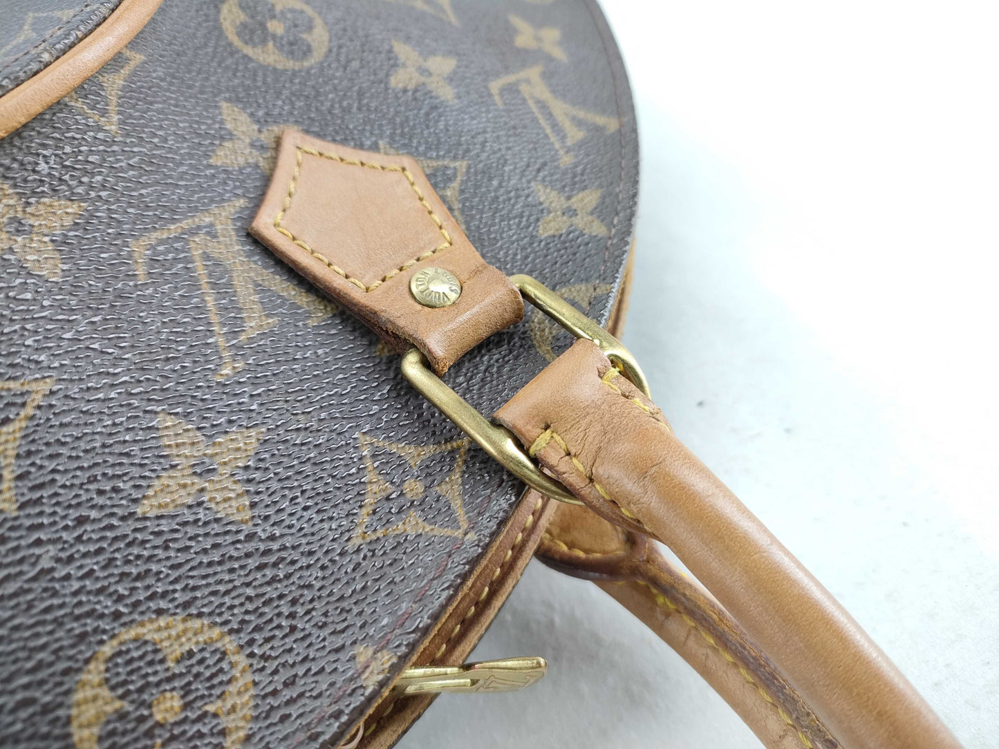 LOUIS VUITTON Monogram LOUIS VUITTON M51126 Ellipse MM Monogram Handbag