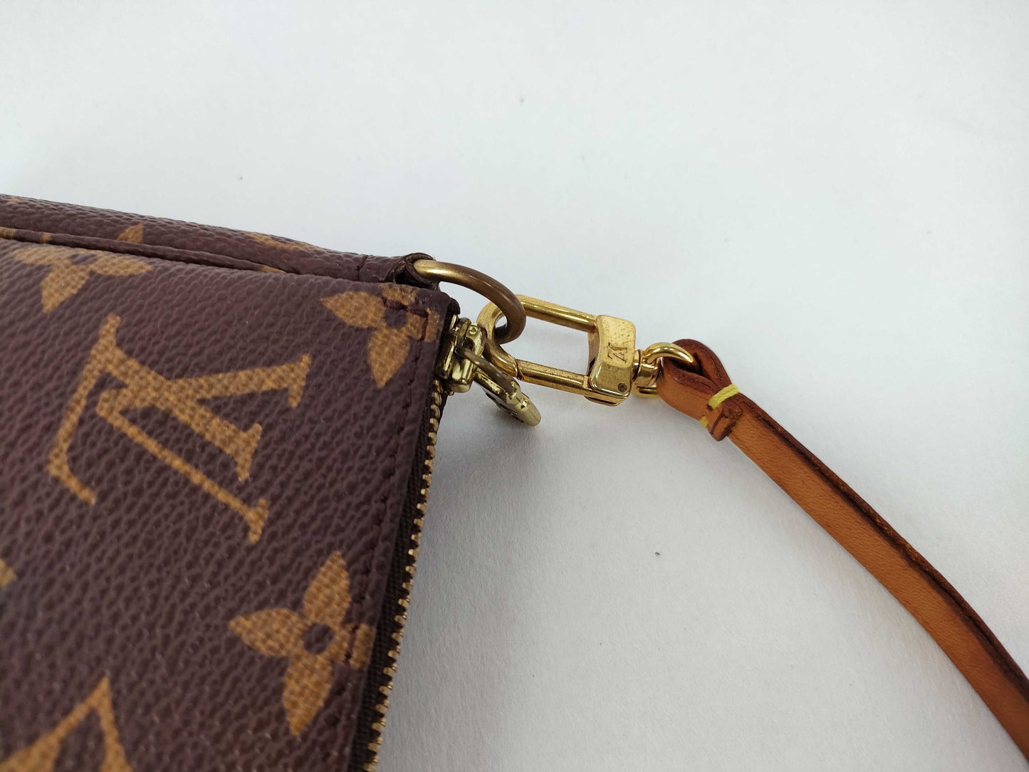 LOUIS VUITTON Monogram LV Handbag