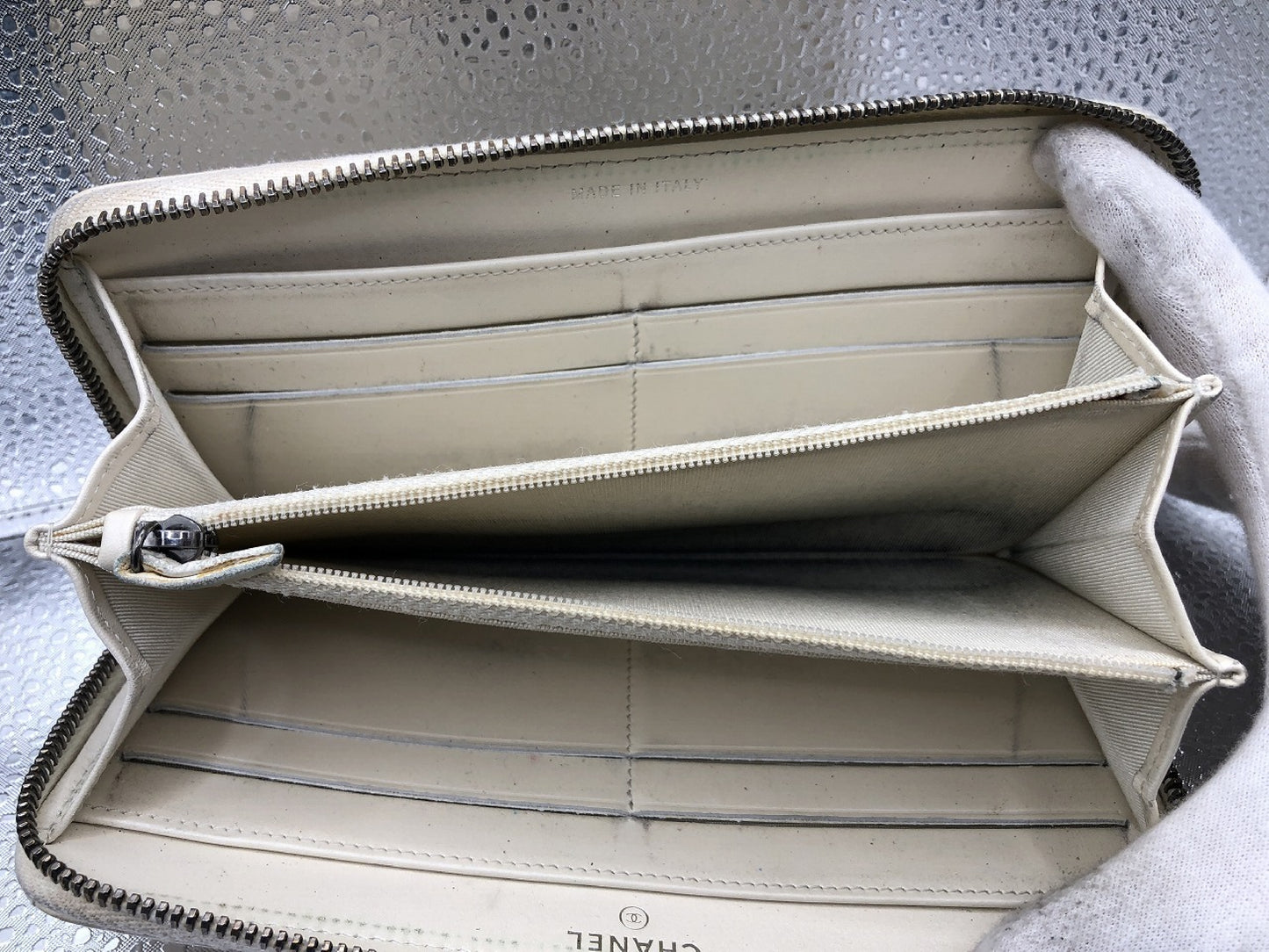 CHANEL 2.55 Matelasse Icon Zip-Around Long Wallet with Seal 20805731, Includes Warranty Card, Box, and Bag, White Lambskin Wallet