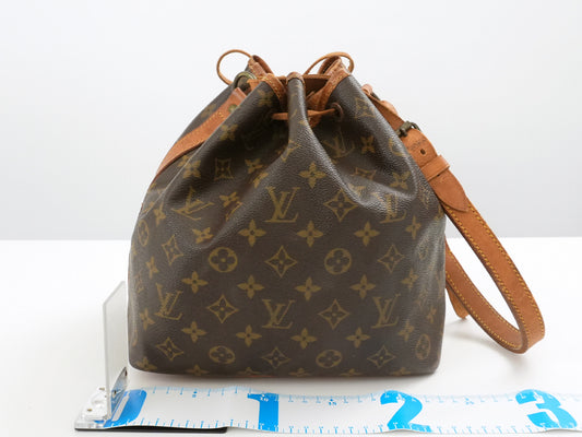 LOUIS VUITTON LOUIS VUITTON LV Monogram Petit Noe M42226 Shoulder Bag