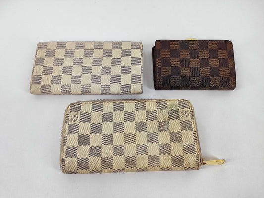 LOUIS VUITTON Damier round zip long wallet and 3 other Damier Azur wallets