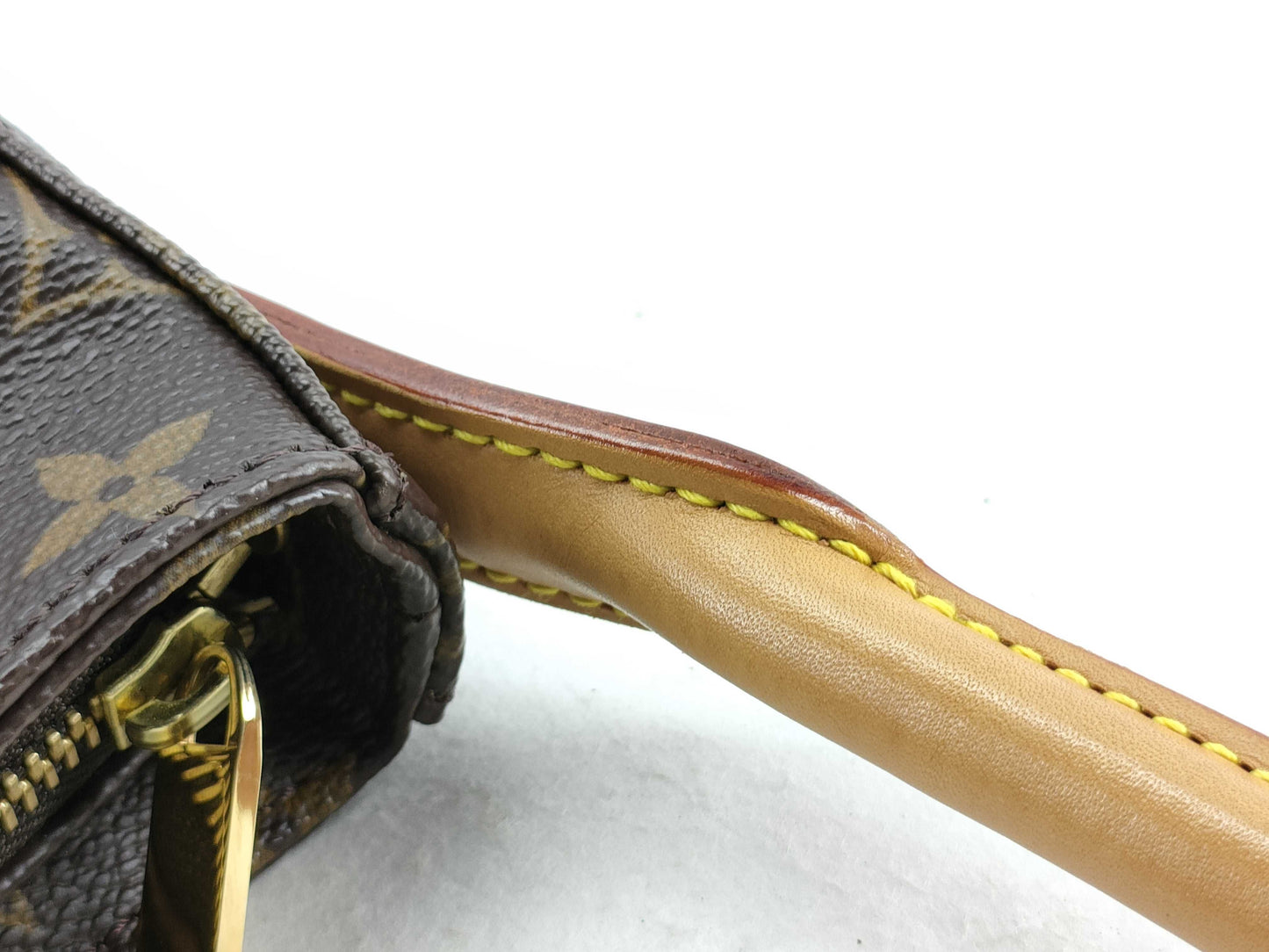 LOUIS VUITTON Monogram Louis Vuitton Looping MM Shoulder Bag